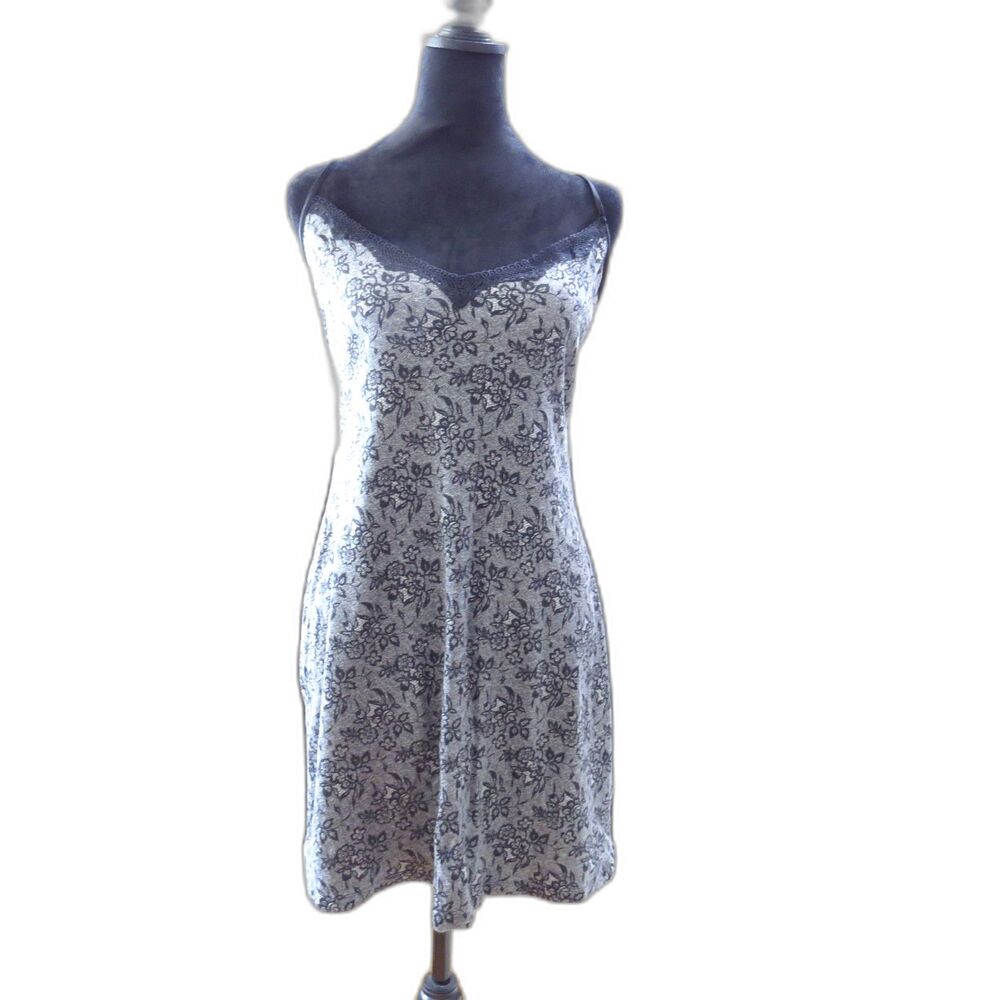 Victoria's Secret Vintage Coquette Slip Dress/Nightie Gray Floral M EUC